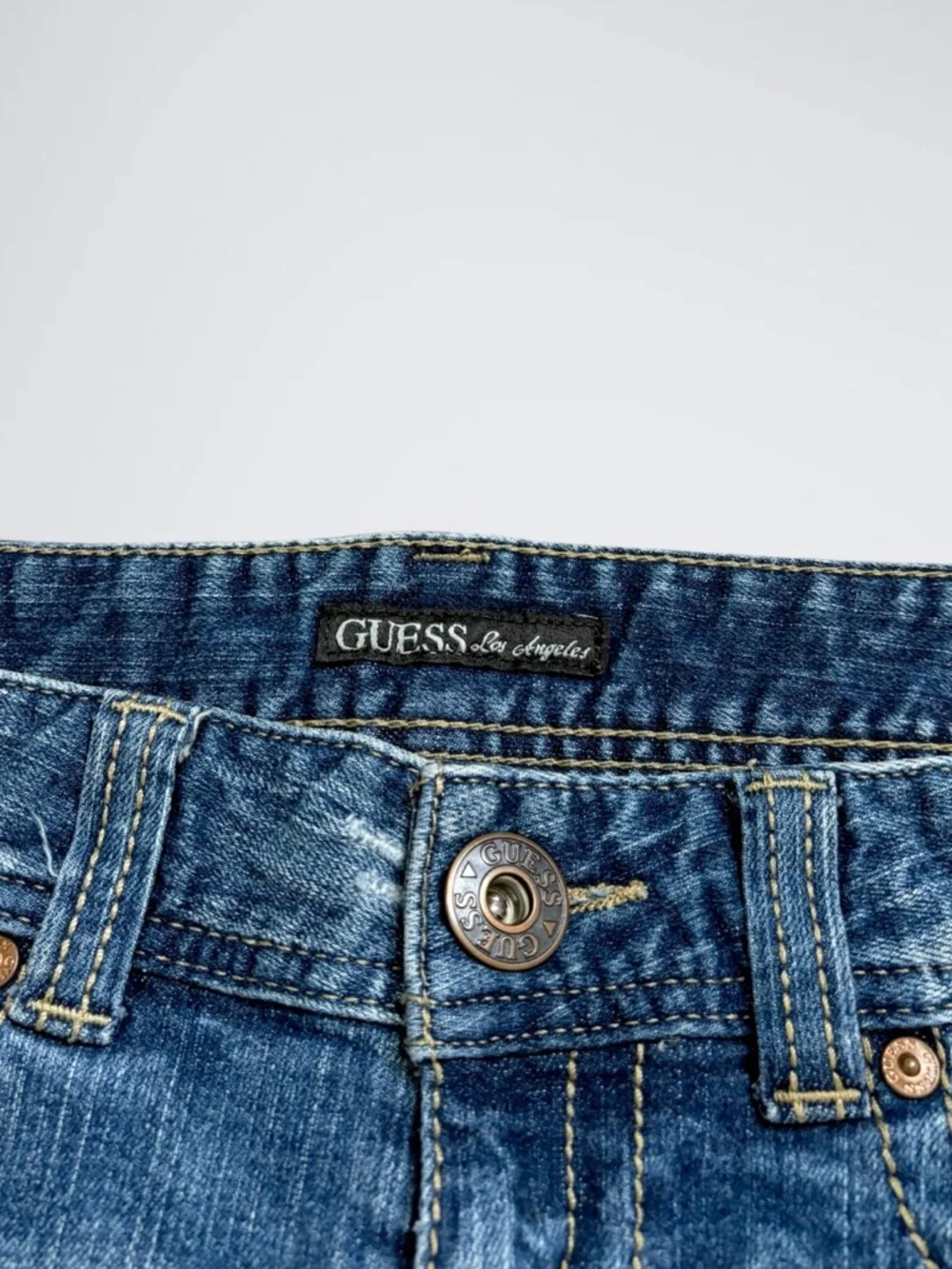GUESS size 27